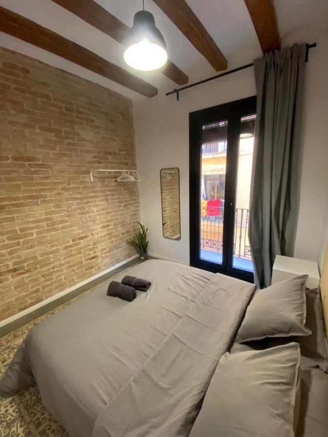 Spacious Modern Apartment In The Vibrant El Raval Барселона Экстерьер фото